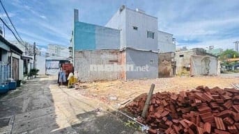 chính chủ cần bán đất kiệt oto sau lưng bến xe trung tâm Đà nẵng