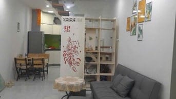 Nhà 2 tầng có nội thất mới Q1/furnished 2-Flr 2 BR house in center D1