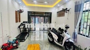 bán nhà 2 tầng đúc đường 5,5m Vỉa hè 3m, P Khuê Trung 

- DT 90 m2
