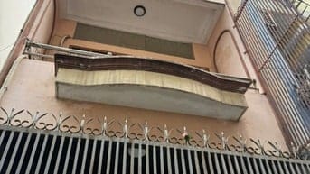 Cho thuê nhà 207/1 Lý Thái Tổ,P9, Q10 cũ. DT: 3.2x10m, 2 lầu, ST, 3PN