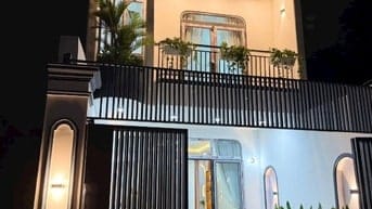 CHỦ GIẢM 200 TRIỆU BÁN GẤP NHÀ 1T/1L MỚI 100% ĐƯỜNG HUỲNH VĂN LUỸ 