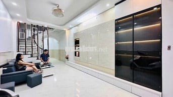 BÁN NHÀ XUÂN THUỶ – LÔ GÓC 3THOÁNG – Ô TÔ ĐỖ CỬA – KINH DOANH SẦM UẤT