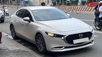 Mazda 3 2024 1.5L Luxury - 26000 km