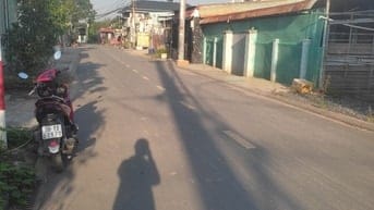 Bán đất 8*22m. Tặng nhà c4. Căn góc mặt tiền Nguyễn Thị Ly