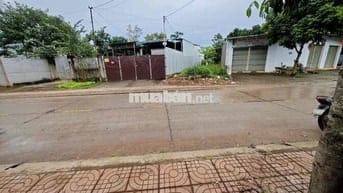 mặt tiền Kinh doanh Vạn xuân phường Eatam cách chợ Đê - Lê Duẩn 1,5km