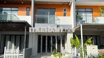 Bán nhà thô 3 tầng đường thông The Capella Garden giá rẻ 6 tỷ 550.