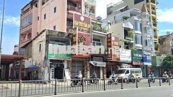 Nhà mặt tiền 1 trệt 4 lầu sân thượng, DT đất 75m2, 22 tỷ