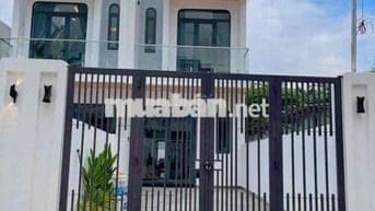 Nhà hẽm 99 Lê Hồng Phong 1 trệt 1 Lầu 1 tum 4,2x25m full nội thất