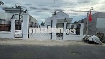 Bán căn nhà MT kinh doanh  Đ. Nguyễn Thị Lắng ,135m2 SHR Giá 1 tỉ 50Tr