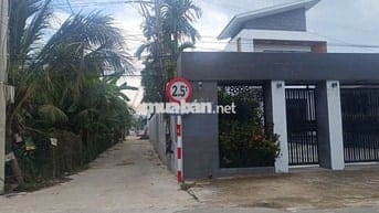 Đất full thổ lô góc có mương - nở hậu đẹp tp Mỹ Tho