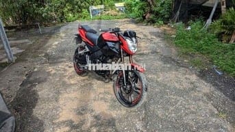 Rebel USA màu Đỏ đen Đã sử dụng