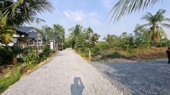 8x46. Khu dân cư đông. Gần KCN. Gần nhựa. 430tr 