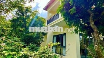 BIỆT THỰ MỚI ĐẸP,DT15*20M,1LAU,3PN,4WC,KHU DÂNCƯAN NINH TỐT CÓ BẢO VỆ