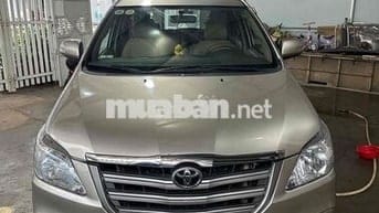 Bán Innova 2015 số sàn đi 63000 Km