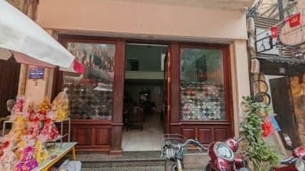 Cho thuê nhà phố cổ kinh doanh