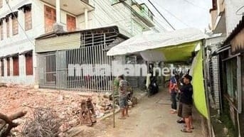 CẦN TIỀN XOAY SỞ HẠ GIÁ BÁN GẤP LÔ ĐẤT RẺ NHẤT KHU VỰC