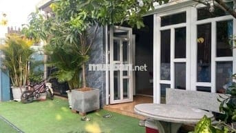 nhà ở cấp 4 hẻm 3 gác cách lộ lớn 50 m / nhà 3 phòng ngủ 2 Tolet n