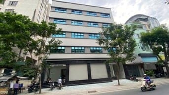 Cho thuê nhà mới xây đường Hồ Xuân Hương Q3 ngay Gần CMT8 Và Minh Khai