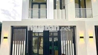 Định Cư. Cần Bán Gấp Căn Nhà Lầu Full Nội Thất Ngay Cổng Chào Bửu Long