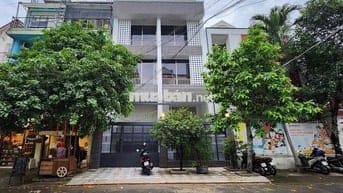 BIỆT THỰ CHO THUÊ - 344C Nguyễn Trọng Tuyển P.1 Q.TB - 8x18m 700m sàn