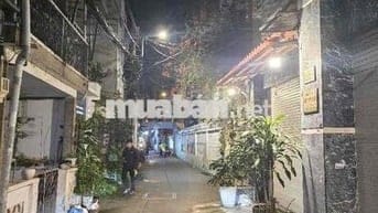 NHÀ ĐẸP PHÚ NHUẬN – Nguyễn Đình Chính, P.15, Q. Phú Nhuận