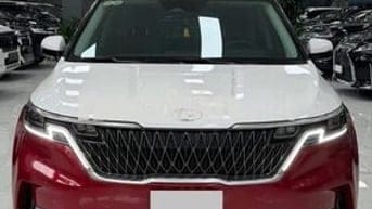 Kia Carnival Royal VIP 2023 Đỏ trắng