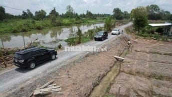 đất vườn view sông ở Bến Lức Long An