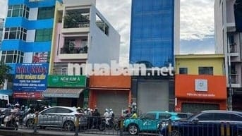 NGANG 5M - TRỆT 6 LẦU SÀN SUỐT CÓ THANG MÁY - MẶT TIỀN NHÀ ỐP KÍNH