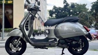 Thanh lý Vespa GTS 300cc 12/2018 Bao Zin Chất