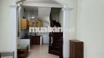 BÁN NHÀ ĐẸP CẦU GIẤY – GẦN OTO  – SỔ VUÔNG  – HIẾM TRONG TẦM TIỀN