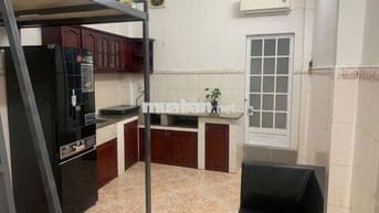 Phòng trọ có bếp Hồ Bá Kiện ngay công viên Lê Thị Riêng Q10