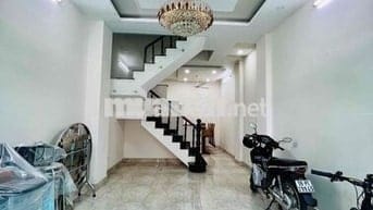 Nhà Mới Sạch Sẻ DT 4x15 1Trệt 2Lầu 3Pn 2Wc Sân Đậu Xe Máy Hẻm Xe Tải