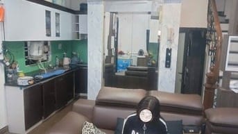 Bán  nhà host trung tâm phố cổ Ngọc Lâm 6 tầng thang máy .Giá 8,95 tỷ