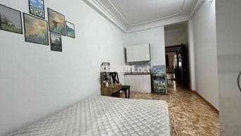 Phòng trọ khép kín, trung tâm Giảng Võ, ban công siêu thoáng view đep