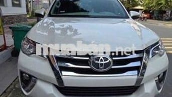 Toyota Fortuner 2019 2.4L trắng