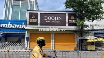 CHO THUÊ MẶT BẰNG LỚN DT 10X35 NGUYỄN THỊ THẬP - VỊ TRÍ SIÊU ĐẸP