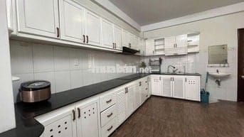 Bán tòa căn hộ 3 tầng Hòa Cường – vị trí siêu đẹp