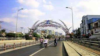 nhà kinh doanh ngay chợ Cái Răng