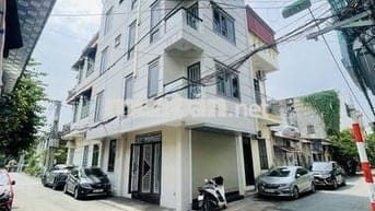 Bán nhà cạnh cđ FPT,48M 6 Tầng, Ô Tô vào nhà, Lô góc, 2 mặt ngõ,ở ngay