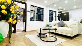 Nhà Đẹp, Phố 8 - 3, Hai Bà Trưng 65m, tầng 2, giá 3.98 tỷ.