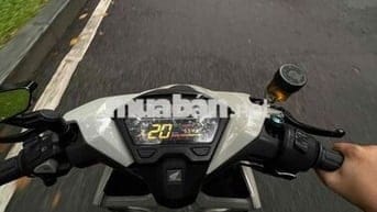 Cần bán vario150 chính chủ