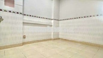 CHO THUÊ CĂN HỘ DỊCH VỤ 40M2 TRONG NHÀ MẶT TIỀN ĐƯỜNG NGUYỄN THỊ THẬP