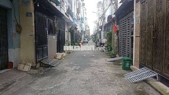 Chỉ có nhỉnh 6tỷ.Lê Văn Quới.DT 4*13.3tấm.4pn.5wc.Hẻm thông.2mặt tiền