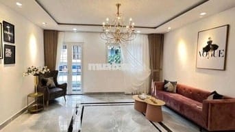 Nhà cho thuê mặt tiền đường Nguyễn hồng đào 5,1x7,2m 2L