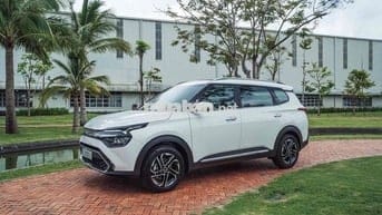 Kia Carens 2025 1.5G Luxury Trắng - Xe Sẵn Giao