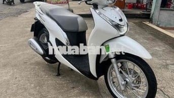 Honda SH Mode 2024 Trắng 6000 km có bán trả góp