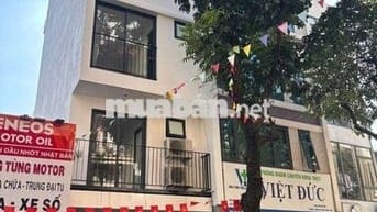 23 tỷ - Mặt phố Sơn Tây-Kim Mã, 62m2, 5 tầng, vỉa hè rộng, kinh doanh