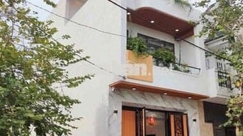 ngộp. bán gấp trong tuần – giảm sâu còn 1,883 tỷ. 4PN/3WC. Hiếm có