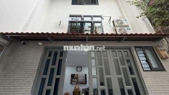 SIÊU HIẾM GIÁP QUẬN 1 – 4 TẦNG NỘI THẤT XỊN, CHỈ NHỈNH 4 TỶ!