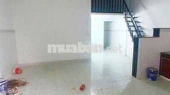 Cho thuê nhà Trệt Lửng gần chợ Dĩ An 1 . Sân xe hơi